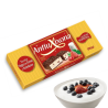Turron jogurtowy z trusk. i jagod. 150g w czekoladzie Antiu Xixona